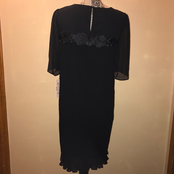 NWT Nanette Lepore Pleated Shift Dress Black 4 - Picture 2 of 6